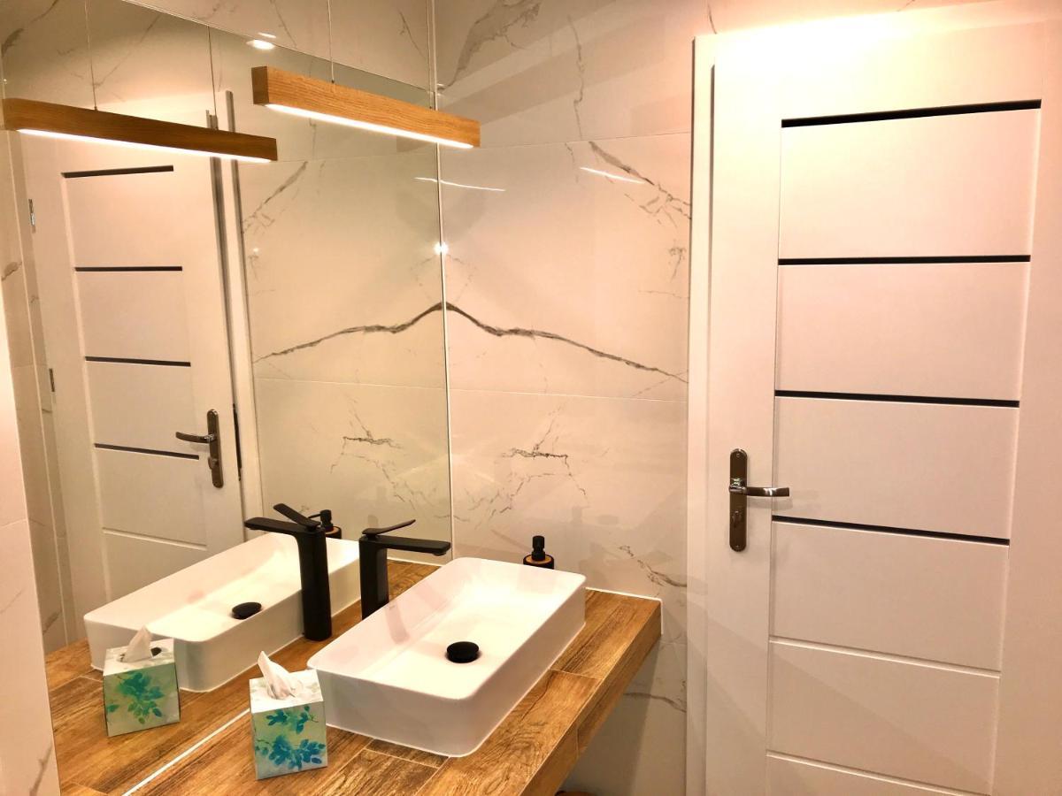 Apartament „Blue Forest” Jelenia Góra Buitenkant foto